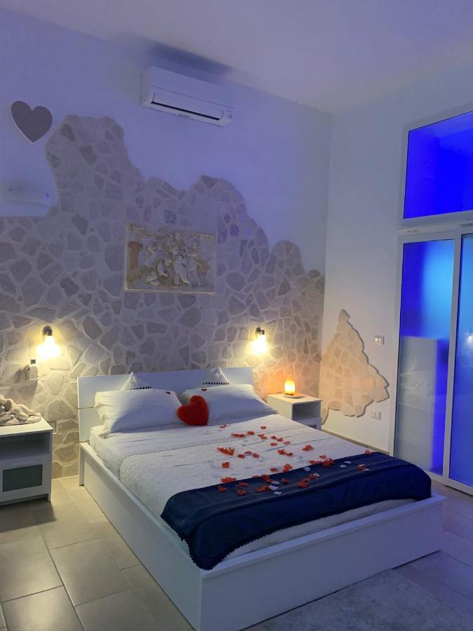 V&M Suite Con Jacuzzi Ostuni Exterior foto